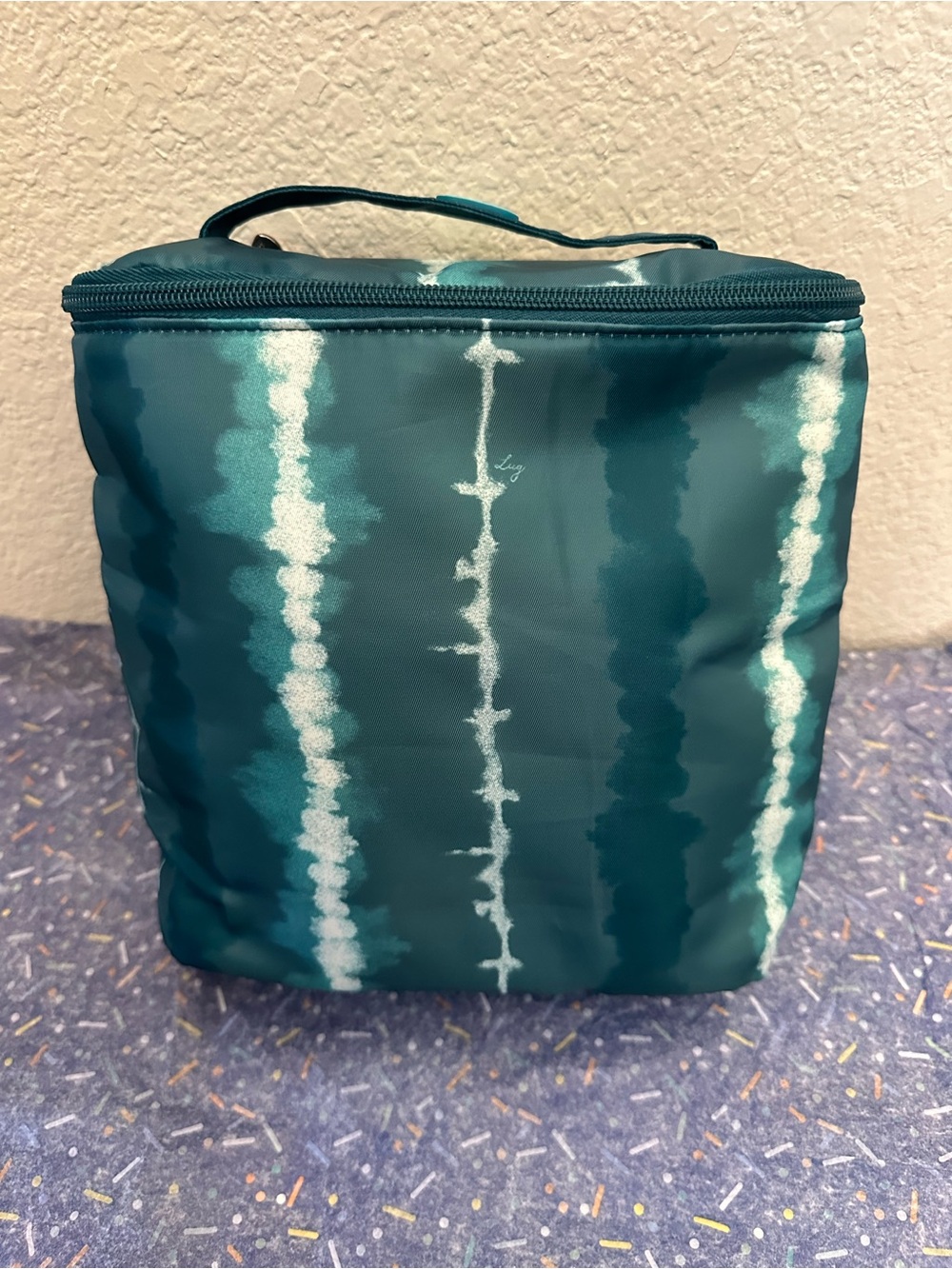 Lug cosmetic toiletry bag